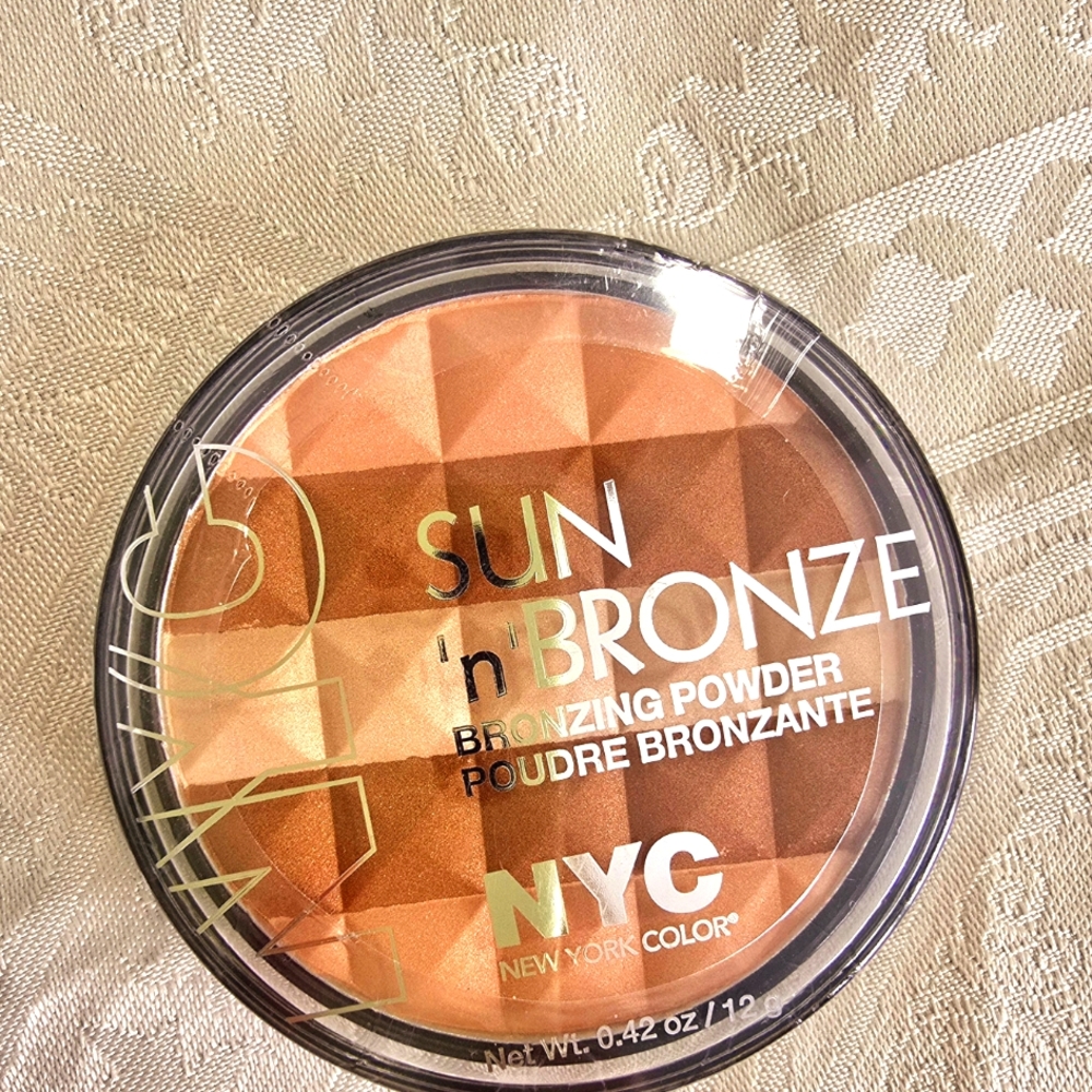 NEW! NYC New York Color Sun n Bronze Bronzing Powder 706 Hampton's Radiance 12 g